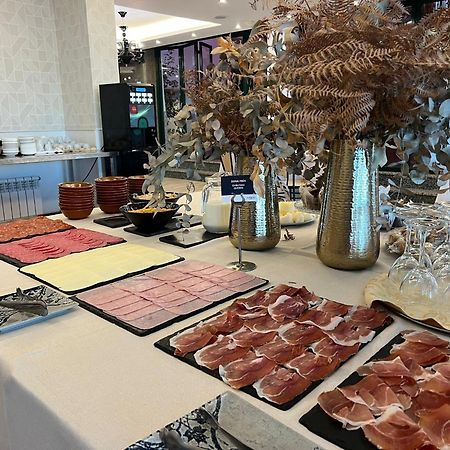 Hotel Restaurante Boabdil Отура Экстерьер фото